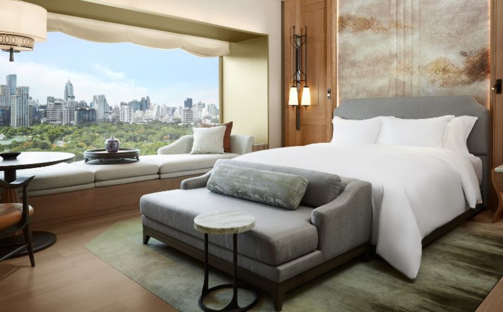 41045 dusit thani room.jpg