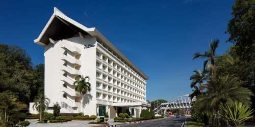 41054 radisson overview.jpg