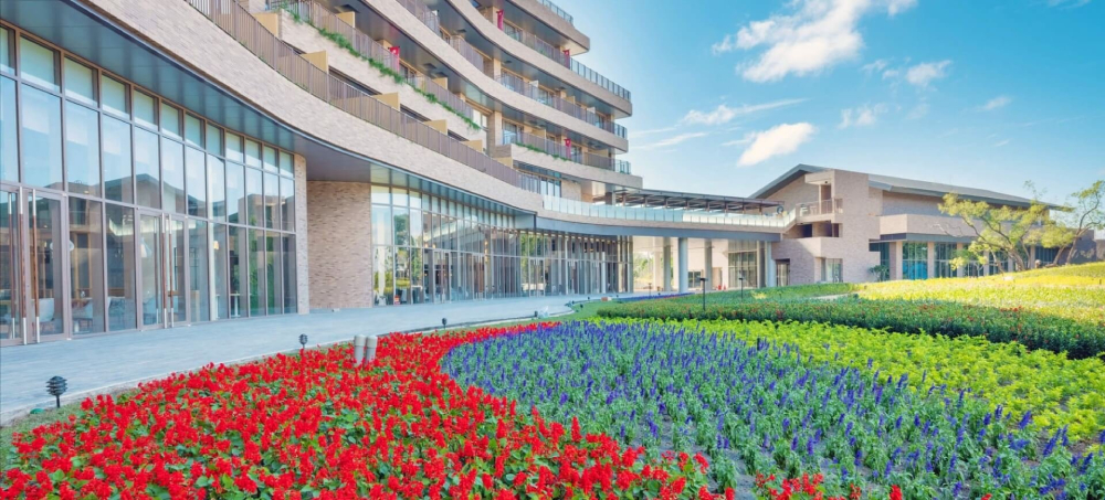 fame hotel photo.jpg